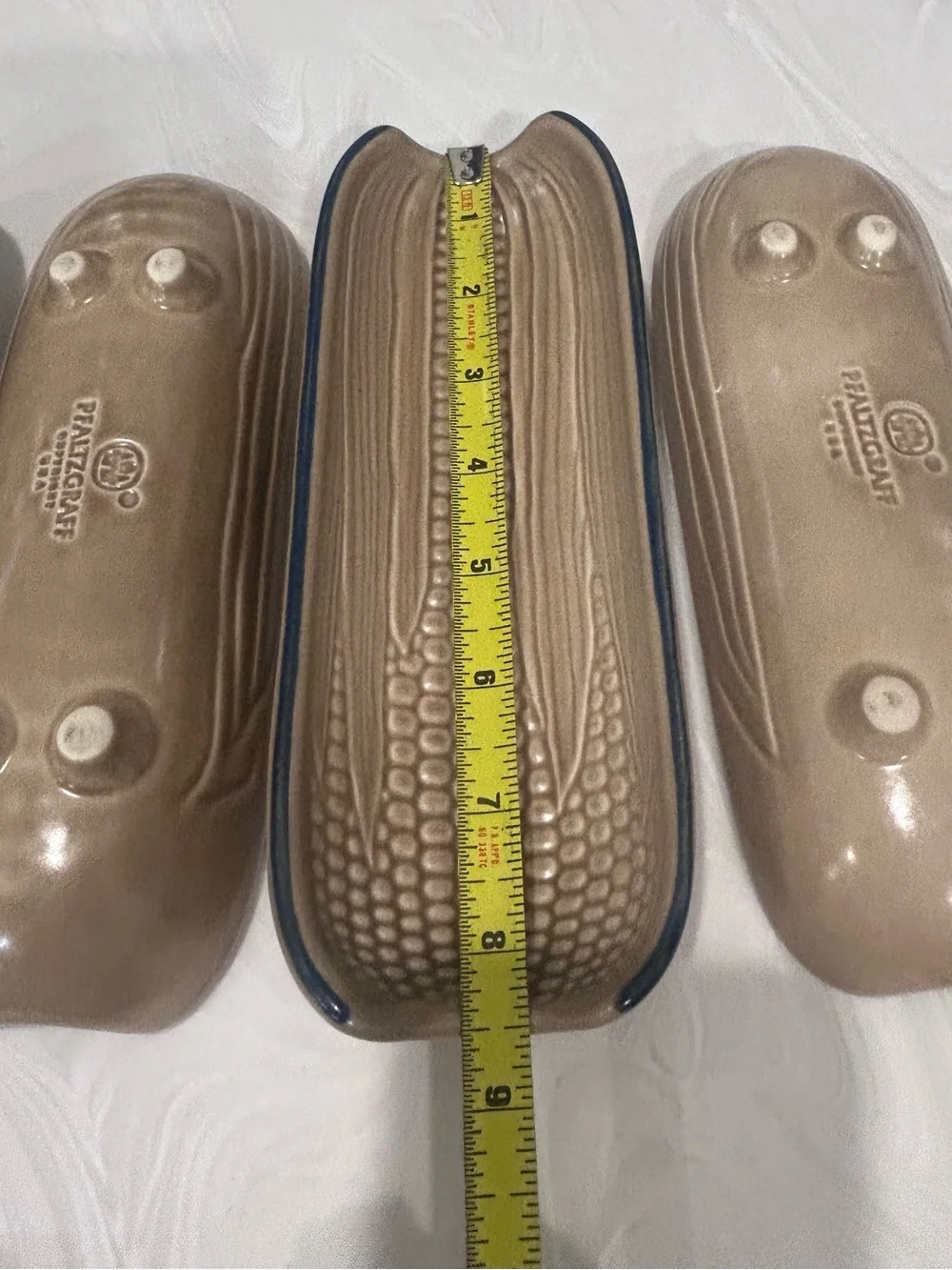Pfaltzgraff Neutral footed Folk Art Corn on the Cob Holders  set 4 dishes